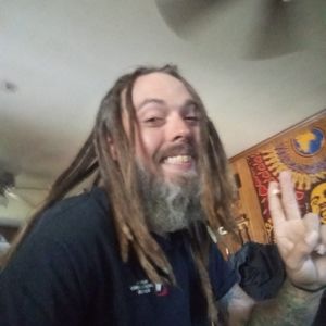 Meet your Posher, Dustin